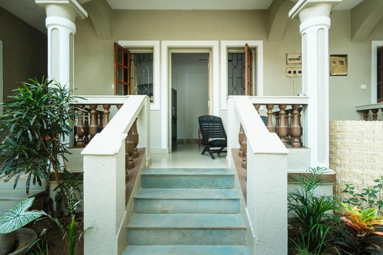 Jolene'S Ashvem Apartment Mandrem Bagian luar foto