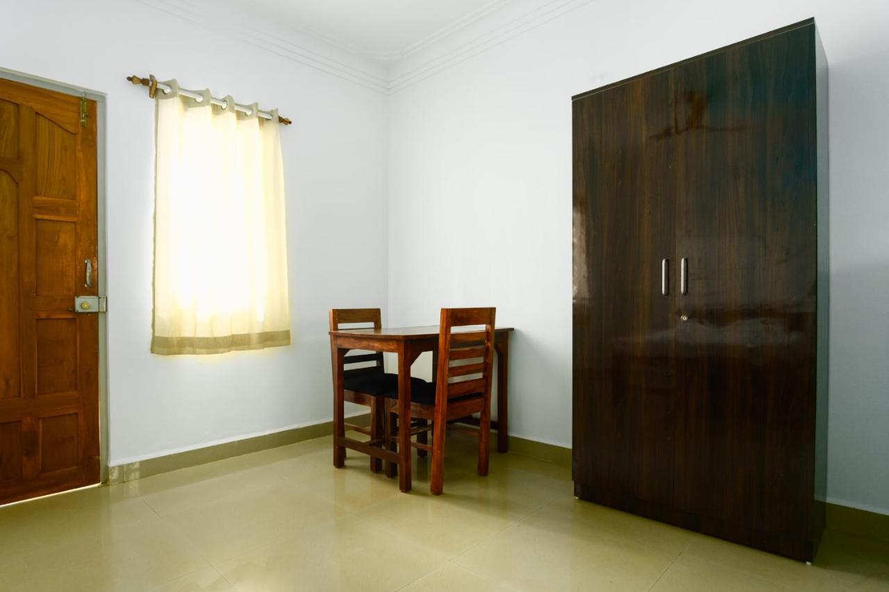 Jolene'S Ashvem Apartment Mandrem Bagian luar foto